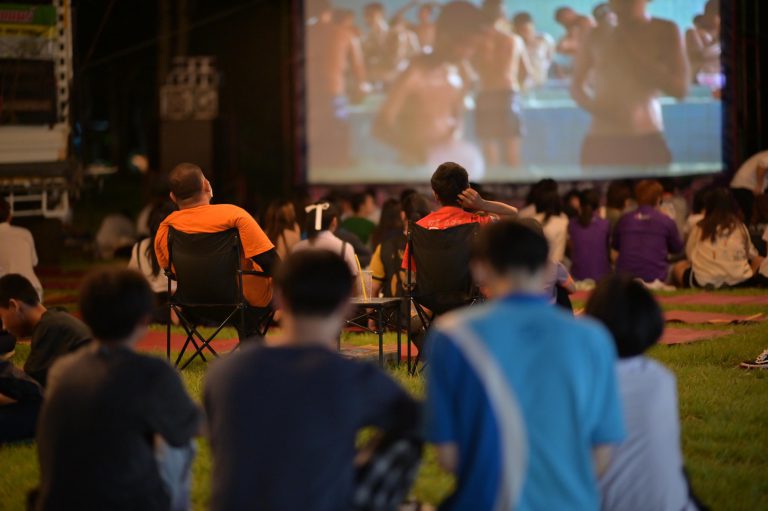ภาพบรรยากาศกิจกรรม “ลองรักกลางแปลง” ของนักศึกษาชั้นปีที่ 3