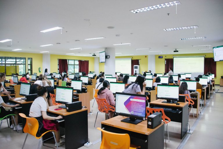 การพัฒนาทักษะคอมพิวเตอร์และเทคโนโลยีสารสนเทศ ปี 2567