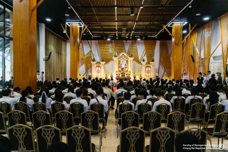 พิธีถวายเครื่องราชสักการะและถวายพระพรชัยมงคล